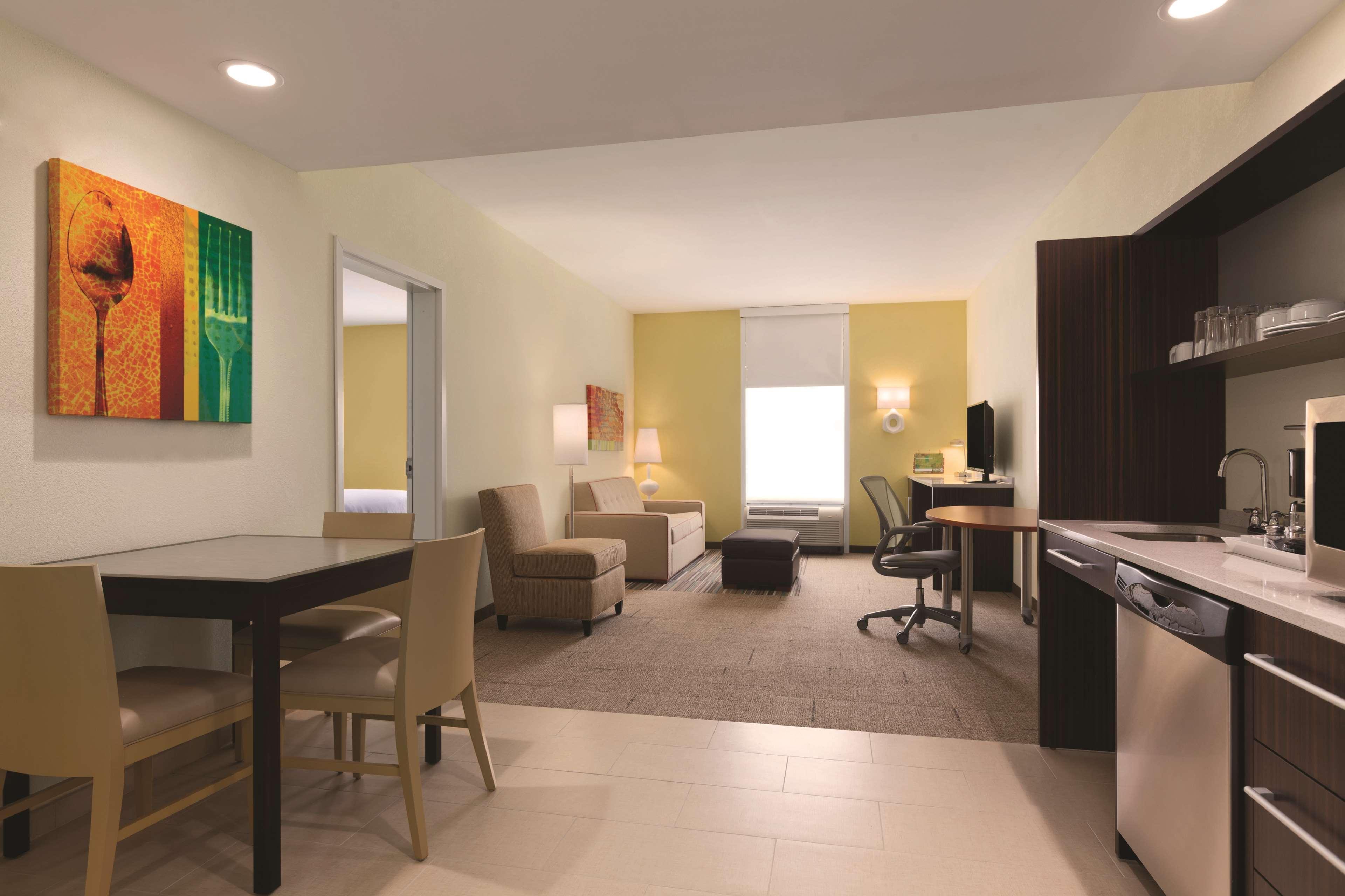 Home2 Suites By Hilton Erie Esterno foto