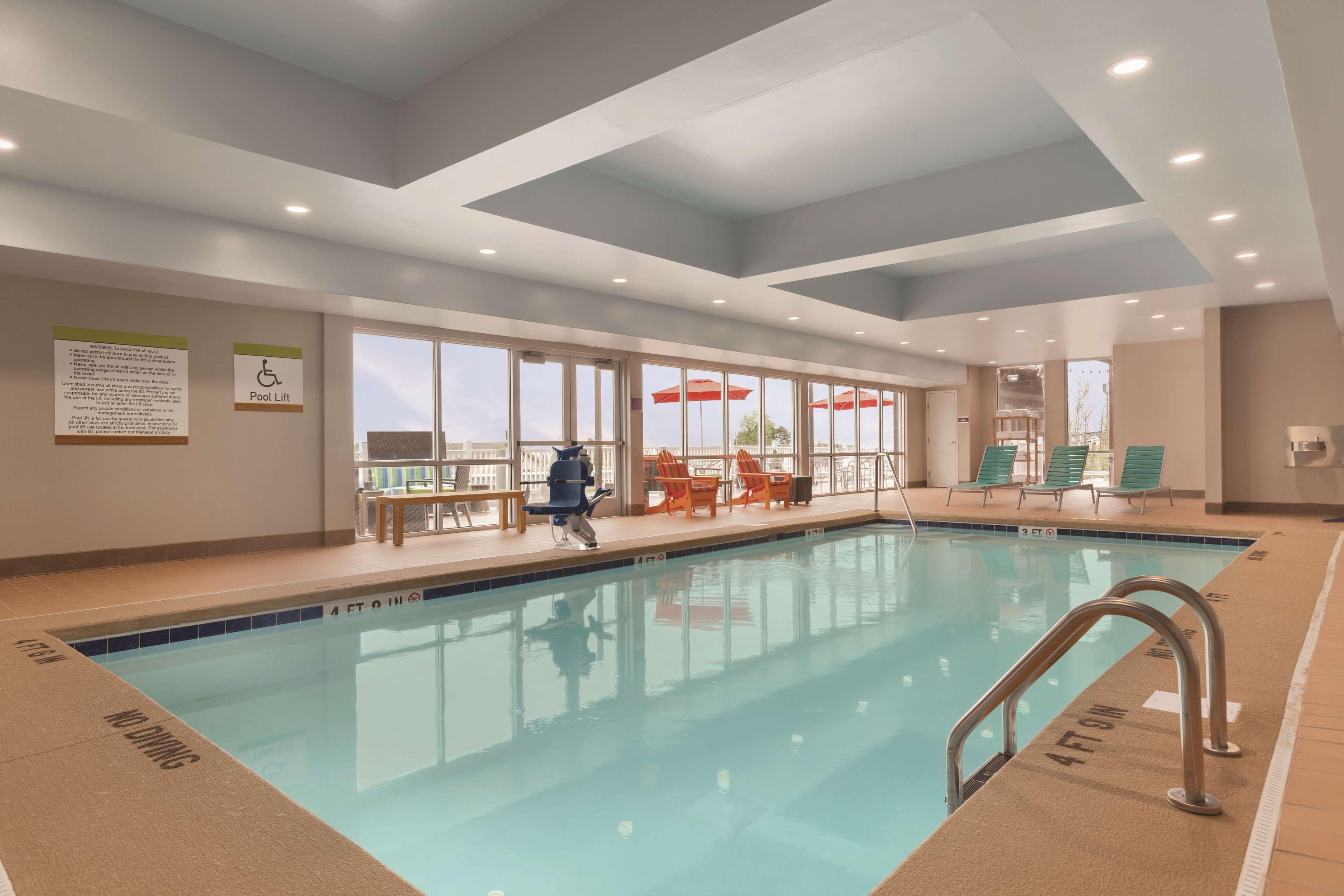 Home2 Suites By Hilton Erie Esterno foto