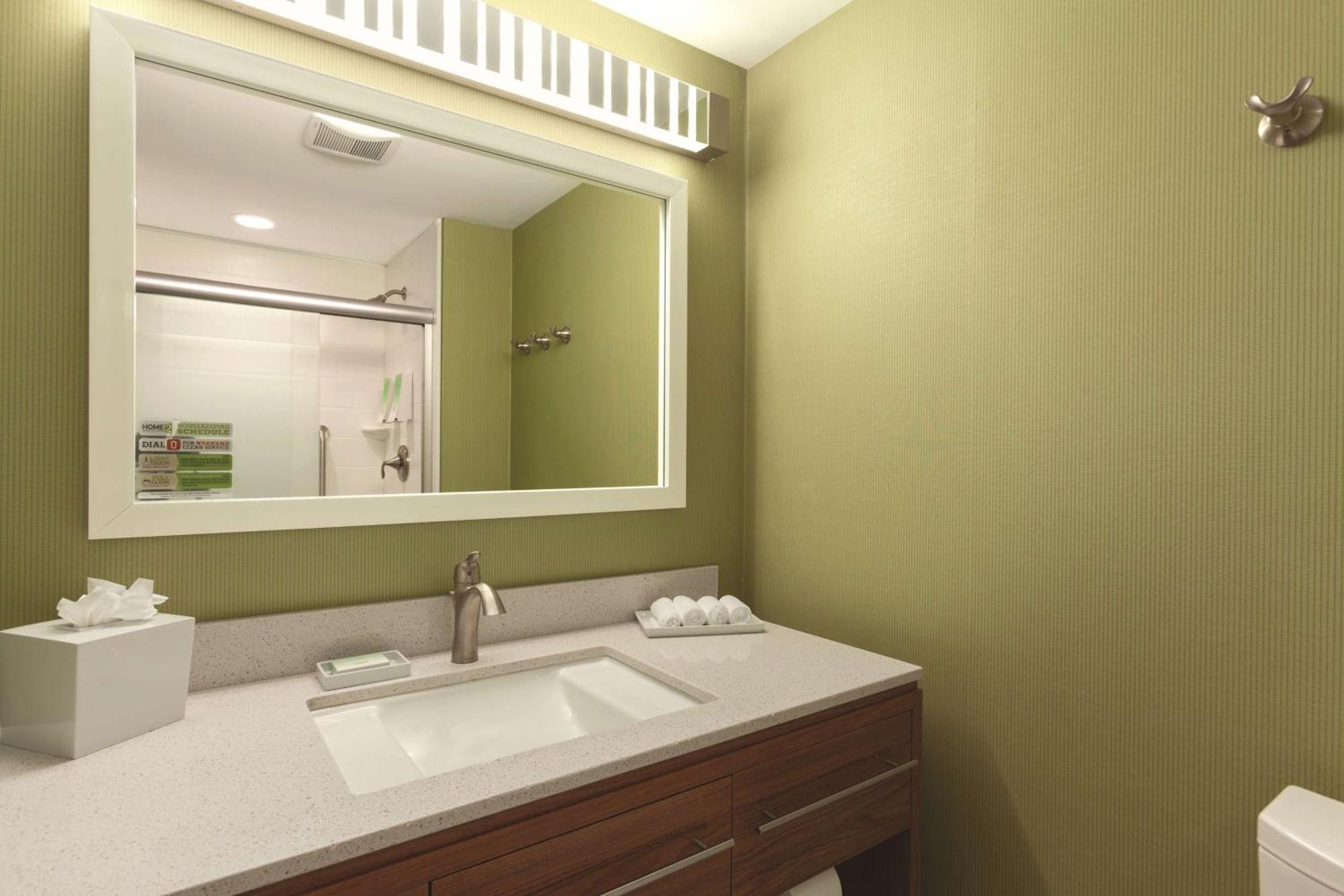 Home2 Suites By Hilton Erie Esterno foto